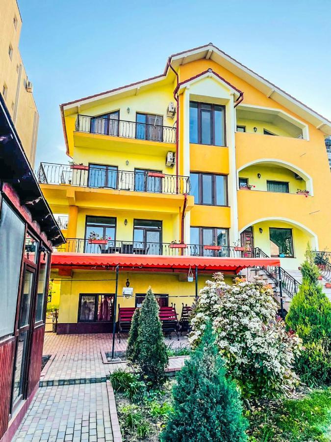 Vila Orange Hotel Navodari Exterior photo